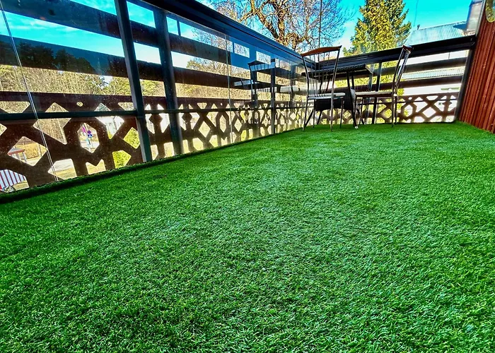 Pine Fine Terrace 4u 4min *